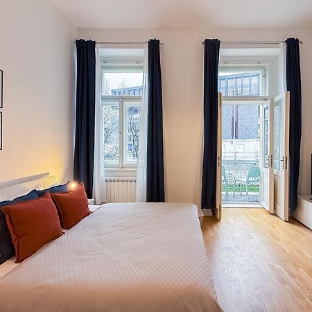Turnkey I Wenceslas Square Apartments Prague Luaran gambar