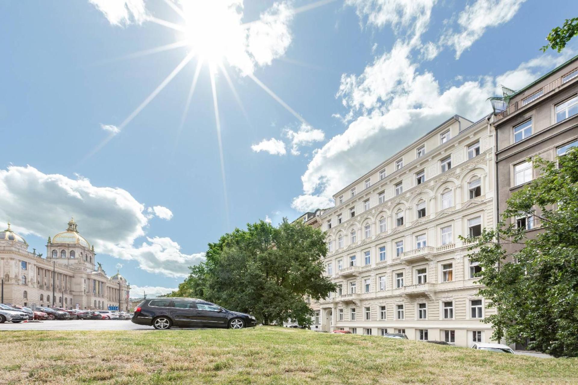 Turnkey I Wenceslas Square Apartments Prague Luaran gambar