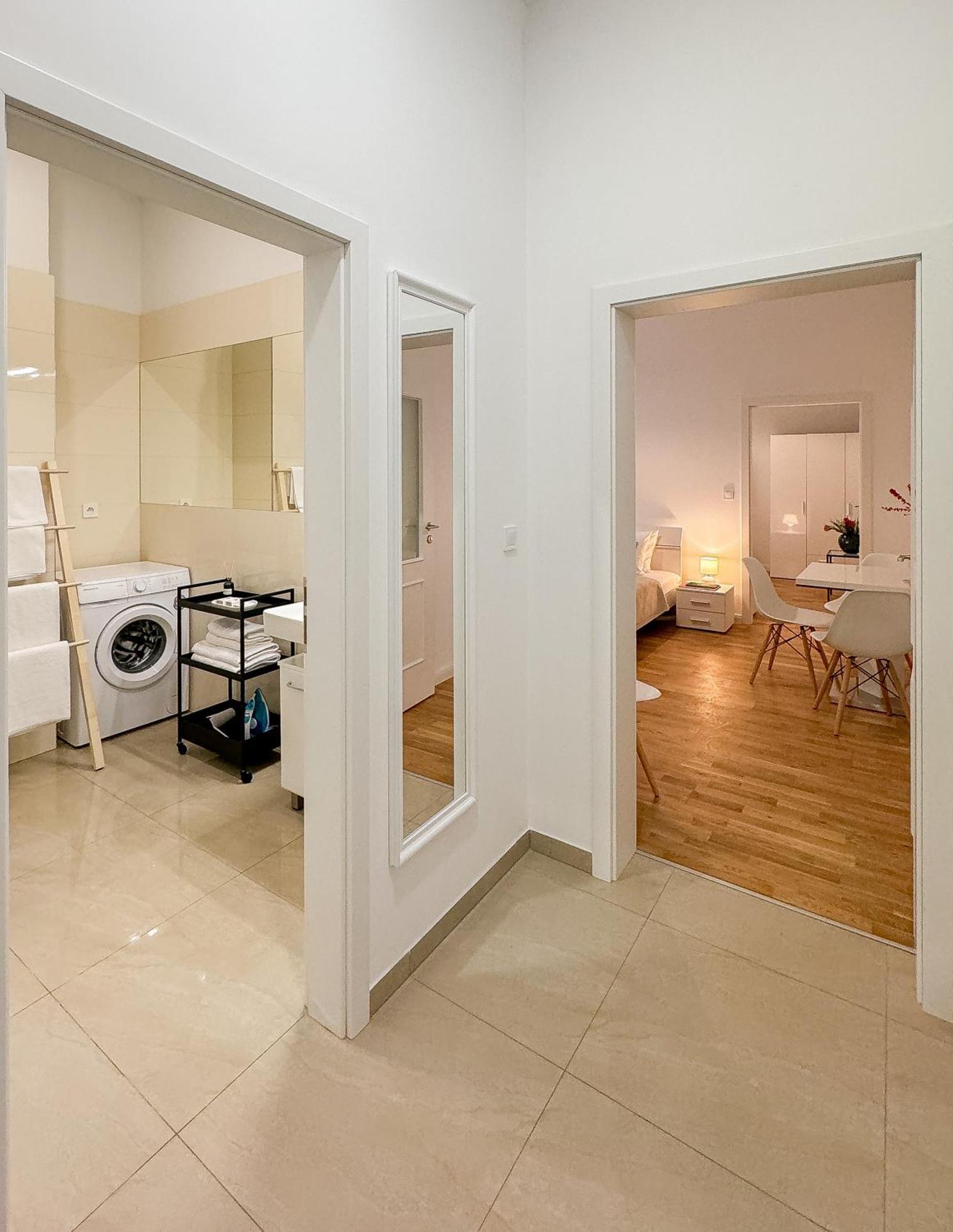 Turnkey I Wenceslas Square Apartments Prague Bilik gambar