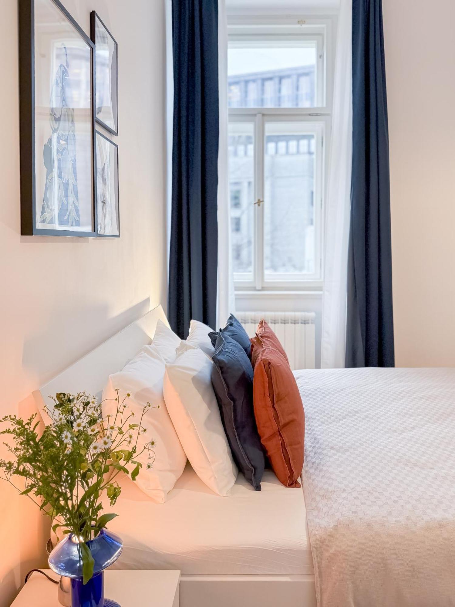 Turnkey I Wenceslas Square Apartments Prague Luaran gambar