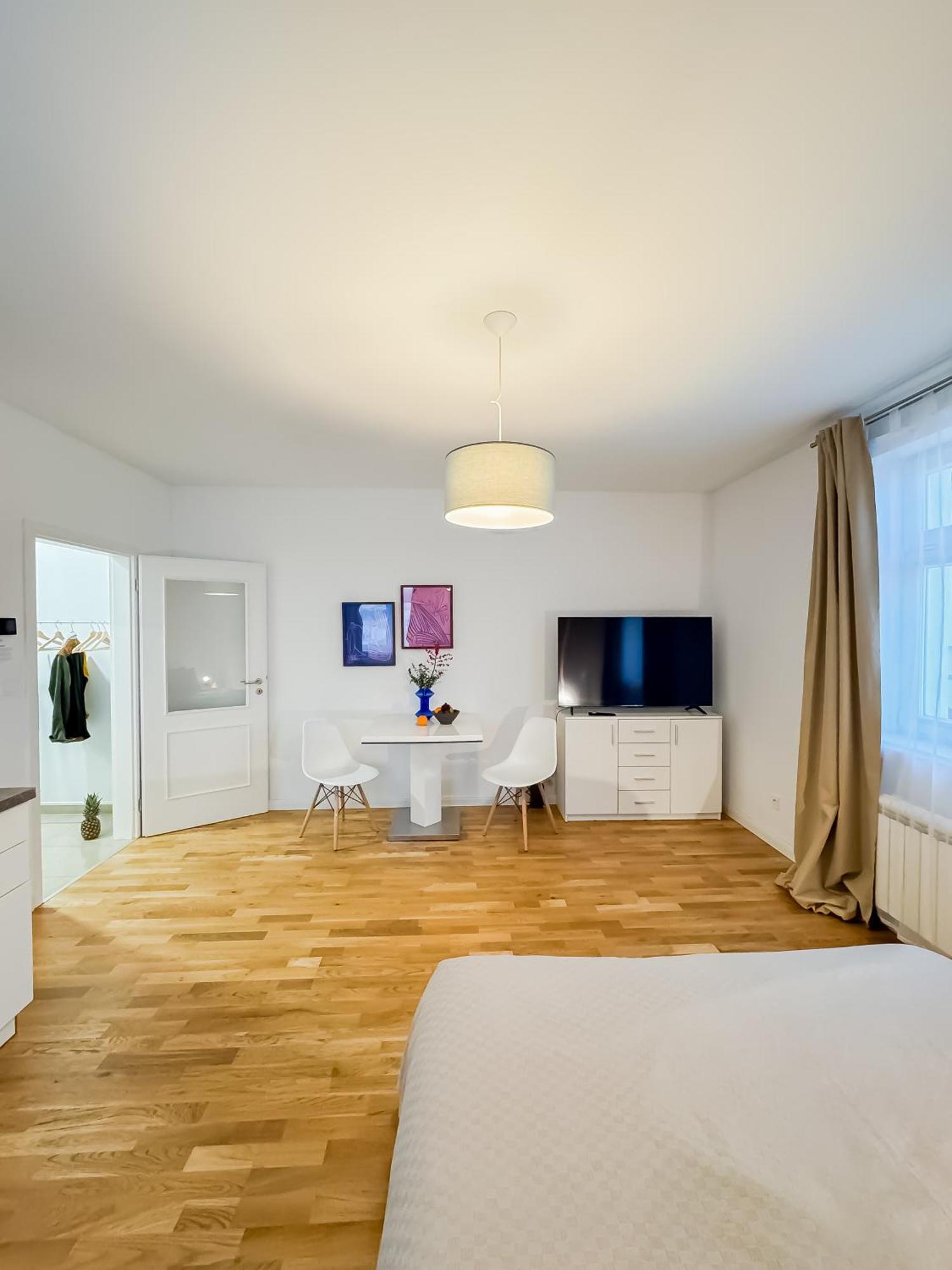 Turnkey I Wenceslas Square Apartments Prague Bilik gambar
