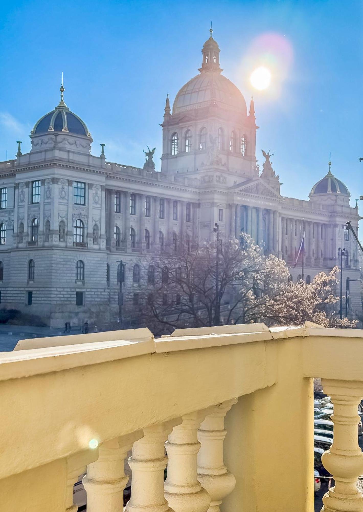Turnkey I Wenceslas Square Apartments Prague Luaran gambar